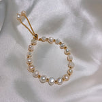 Refined Pearl Bracelet